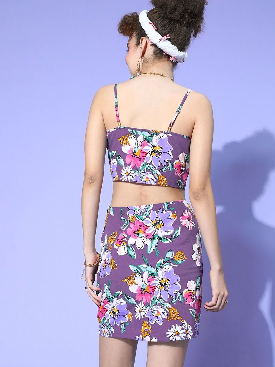Berrylush Floral Printed Shoulder Straps Crop Top With Skirt