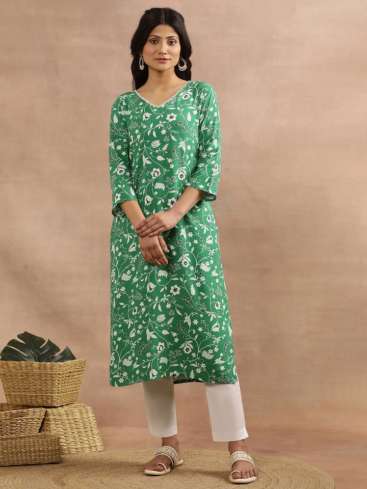 W Floral Printed V-Neck Straight Kurta