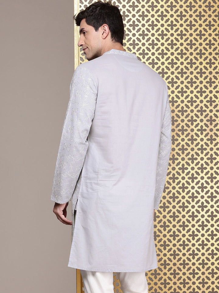 House of Pataudi Floral Embroidered Mandarin Collar Sequinned Pure Cotton Jashn Kurta