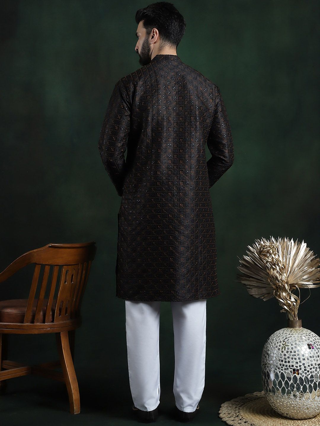 SOJANYA LUXE Kurta Kerja Benang Biasa Sulam Bunga dengan Piyama