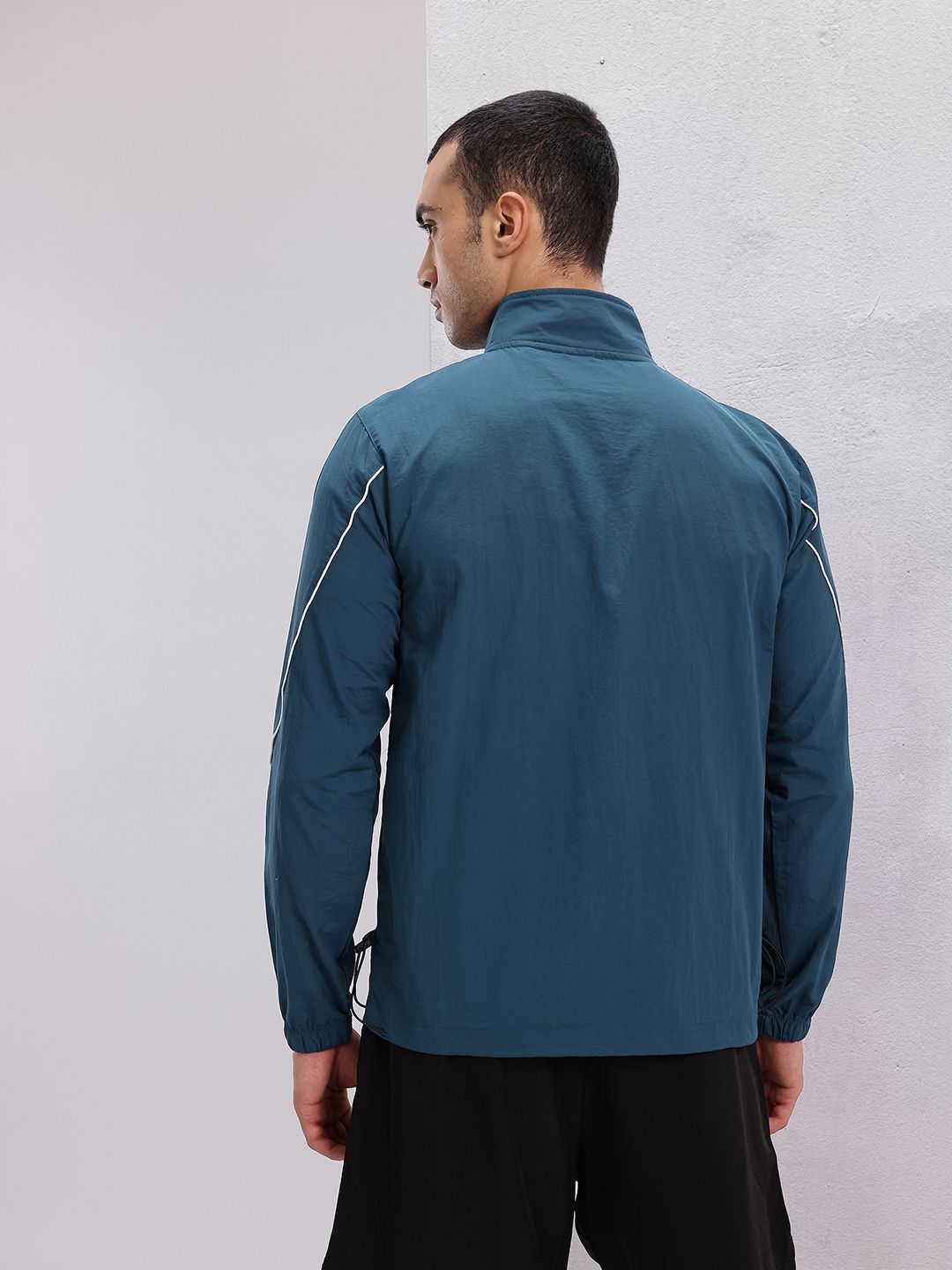 HRX by Hrithik Roshan Mock Collar Rapid-Dry Running Jacket with Toggle Hem