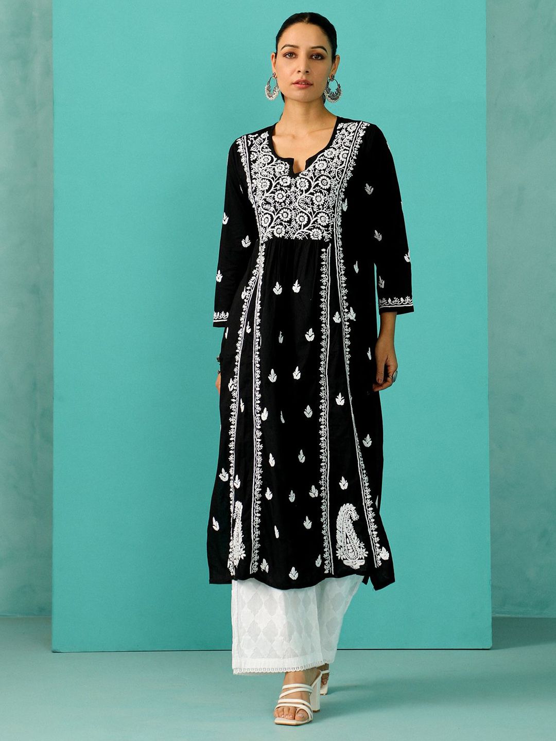 House of Chikankari Women Black Cotton Chikankari Embroidered Kurta