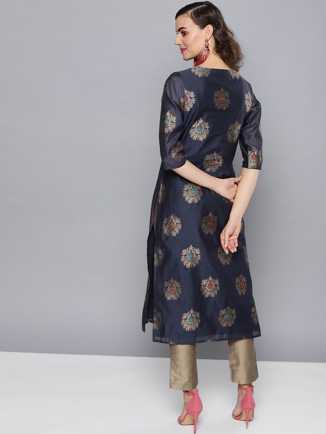 STREET 9 Women Navy Blue & Beige Self Design Kurta with Trousers