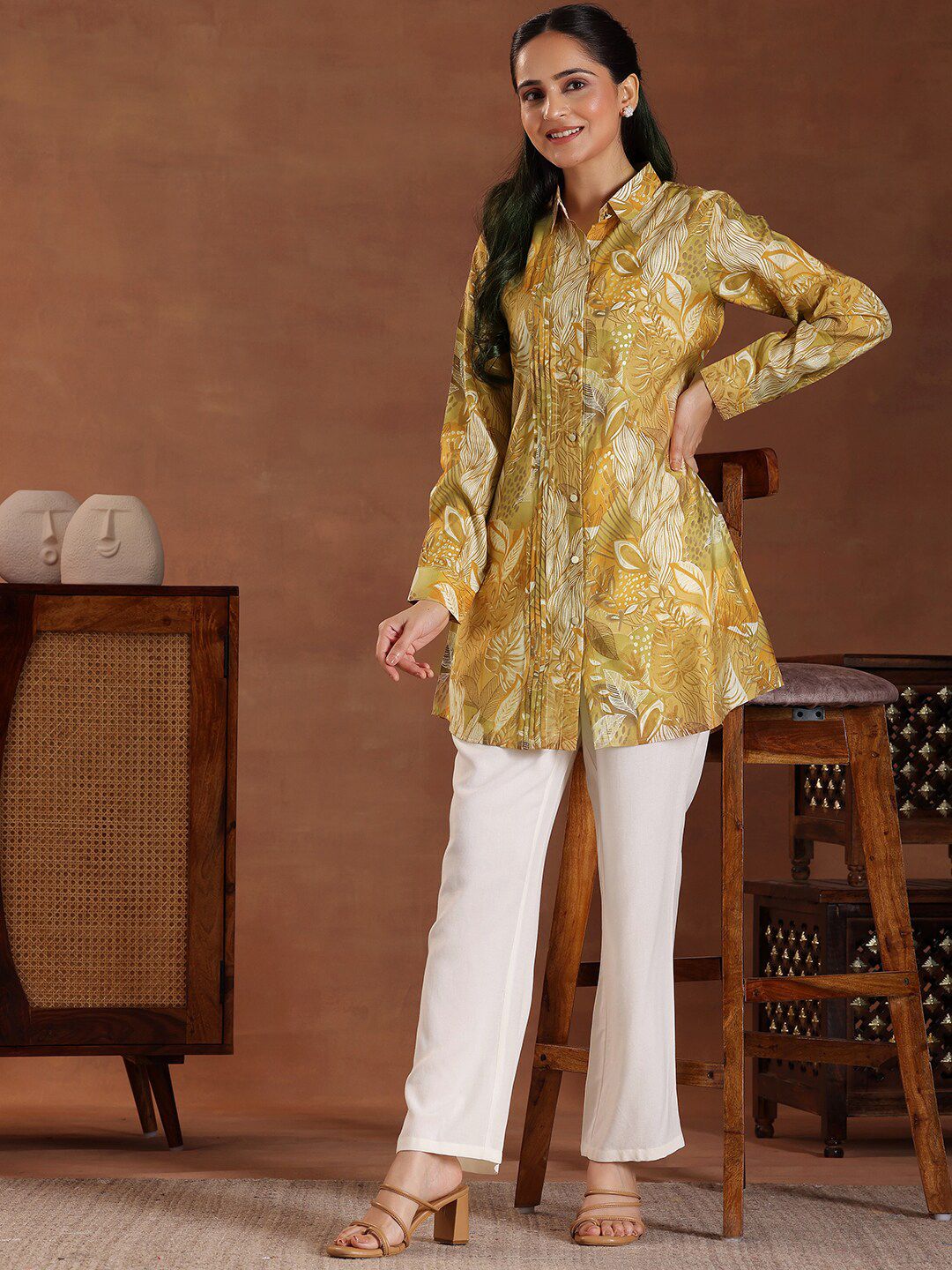 Libas Women Floral Printed Shirt Collar Kurti