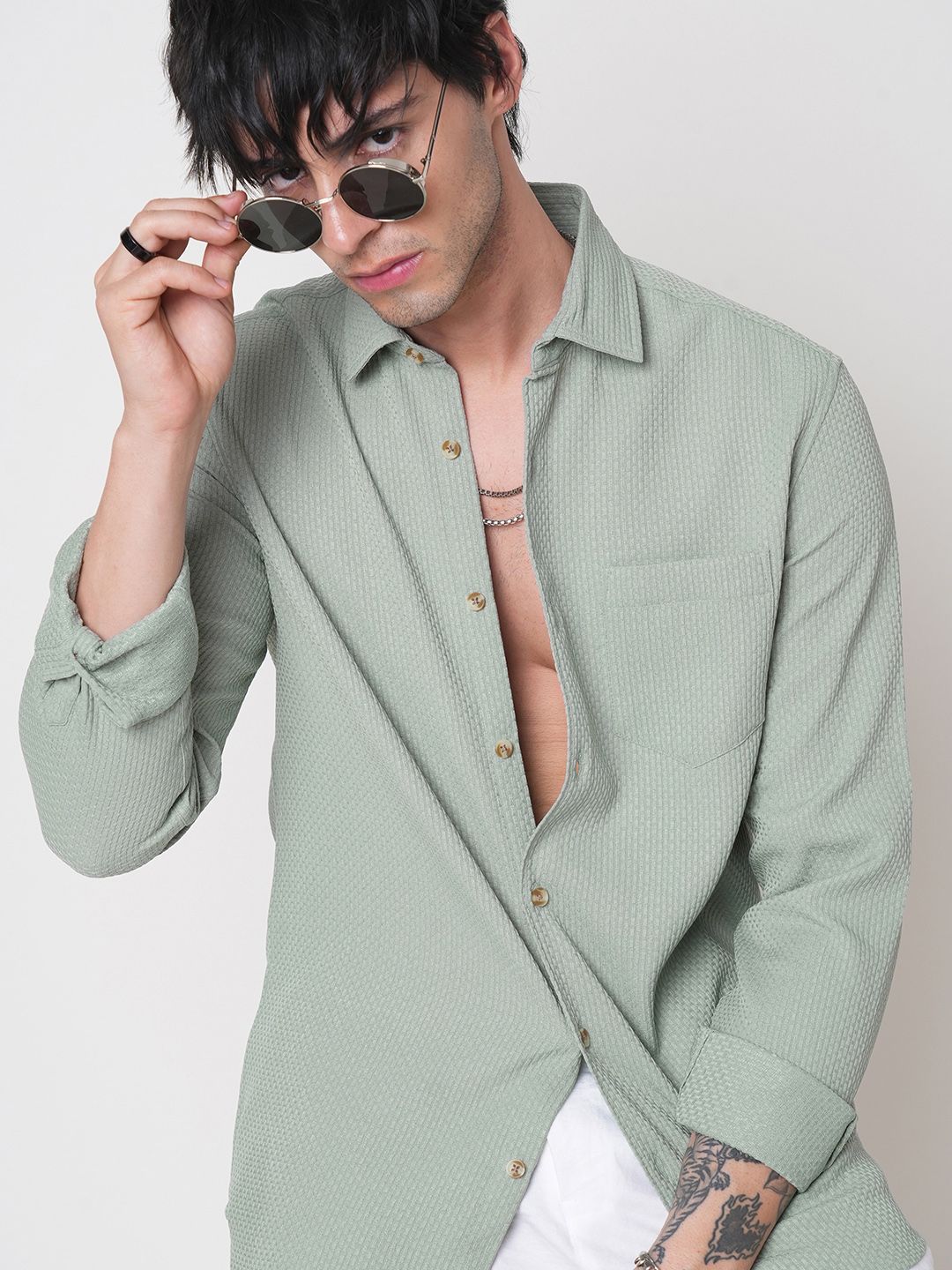 VASTRADO Men Classic Spread Collar Textured Solid Slim Fit Casual Shirt
