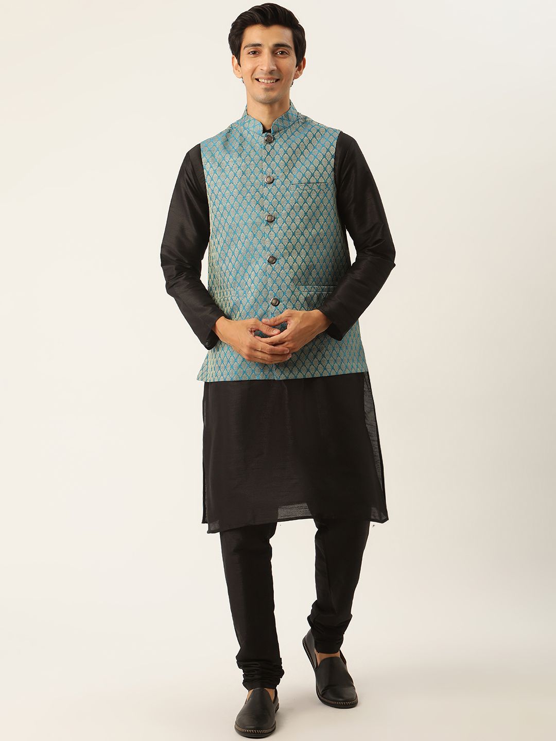 SOJANYA Kurta Hitam Lelaki dengan Jaket Churidar & Nehru
