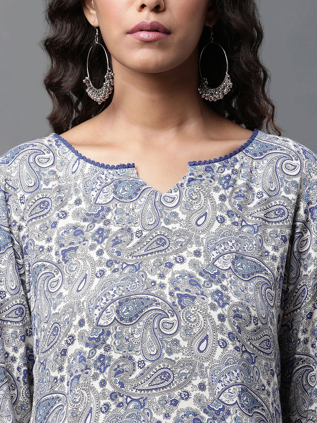 AURELIA Ethnic Motifs Printed Straight Kurti