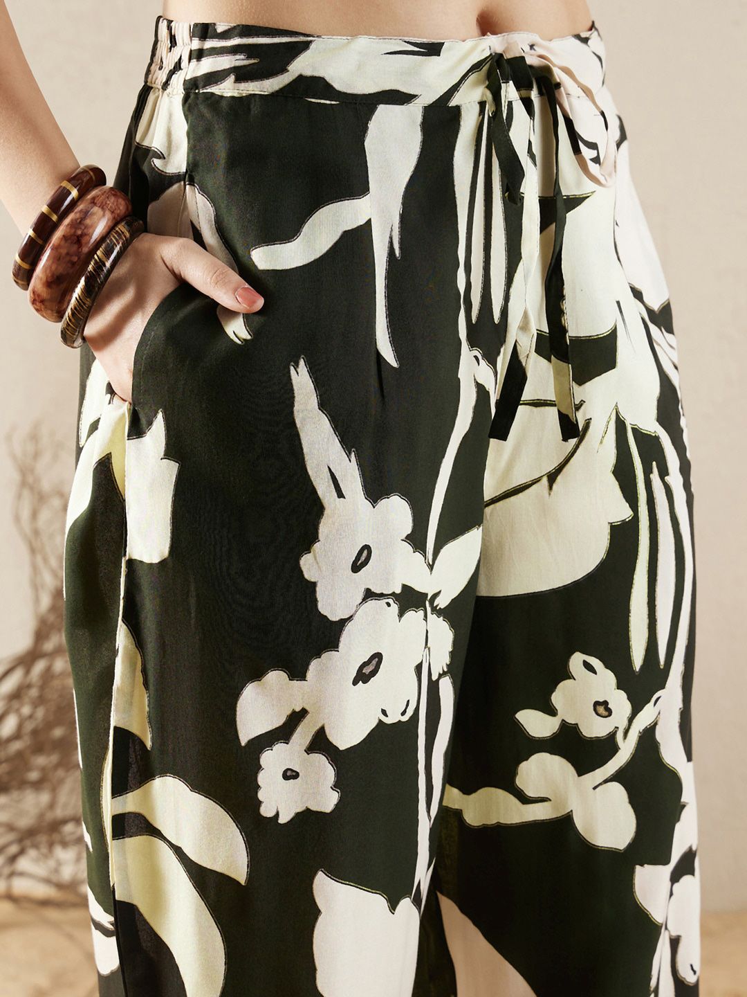 Indo Era Floral Printed Sequinned Shirt Collar Straight Kurta with Trousers