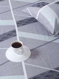 KLOTTHE Grey Geometric Polycotton 210 TC King Halus Cadar dengan 2 Sarung Bantal-98 x 89 inci
