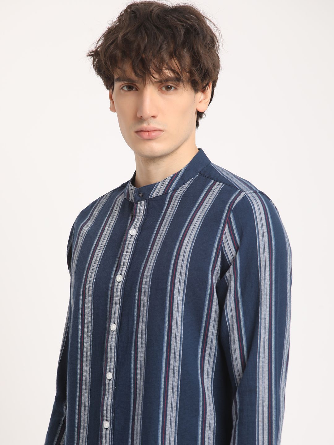 THE BEAR HOUSE Men Striped Slim Fit Mandarin Collar Casual Shirt