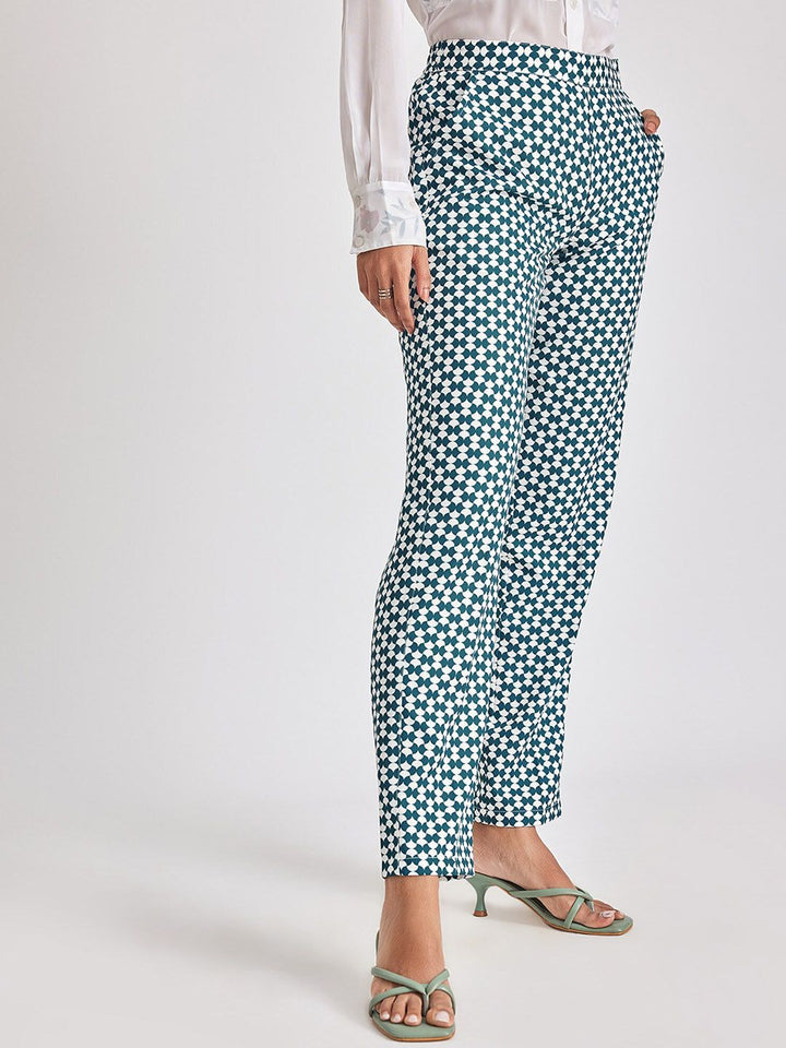 The Label Life Women Geometric Printed Relaxed Straight Leg Straight Fit Trousers