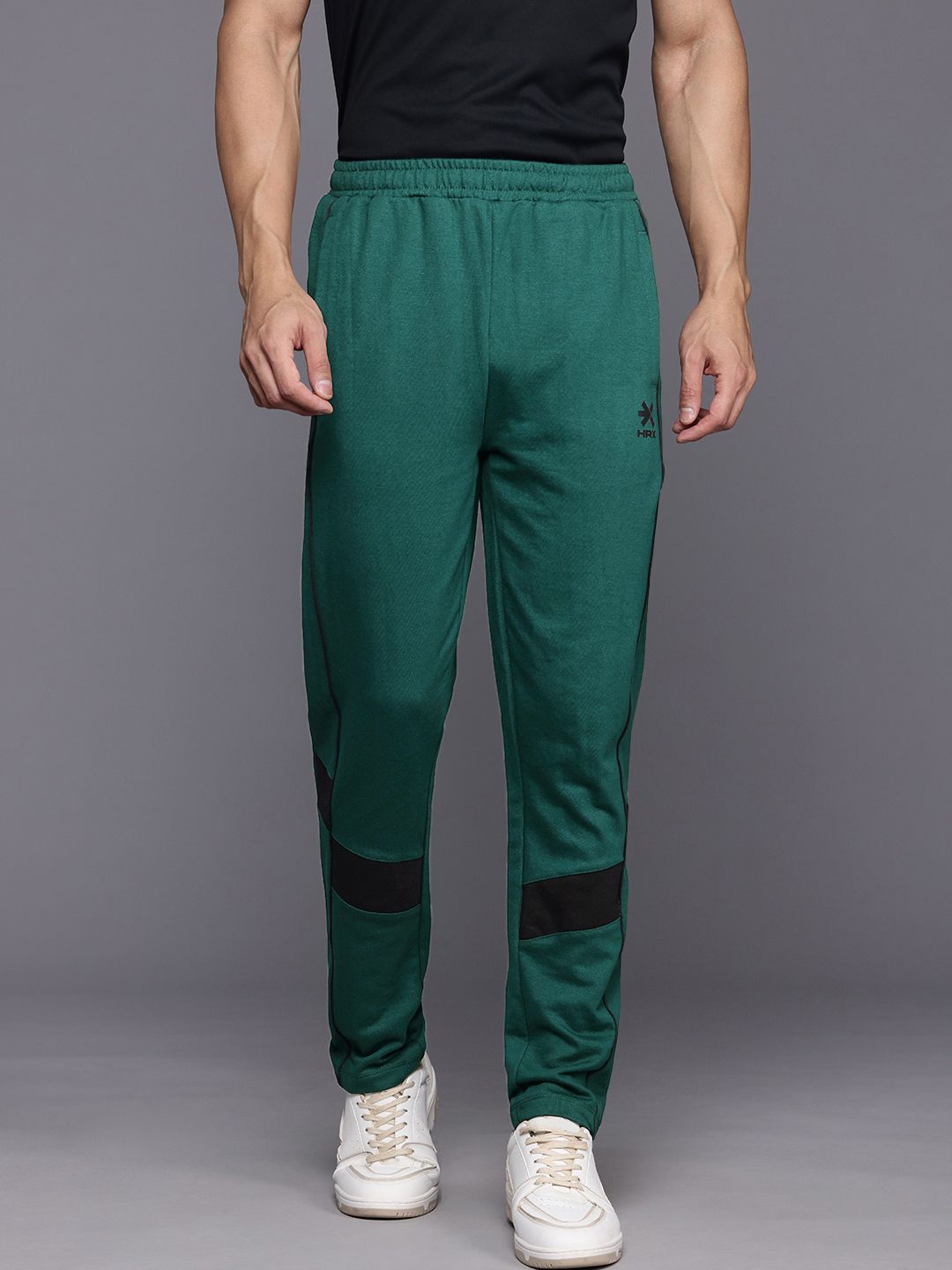 HRX by Hrithik Roshan Men Regular Fit Lifestyle Track Pants