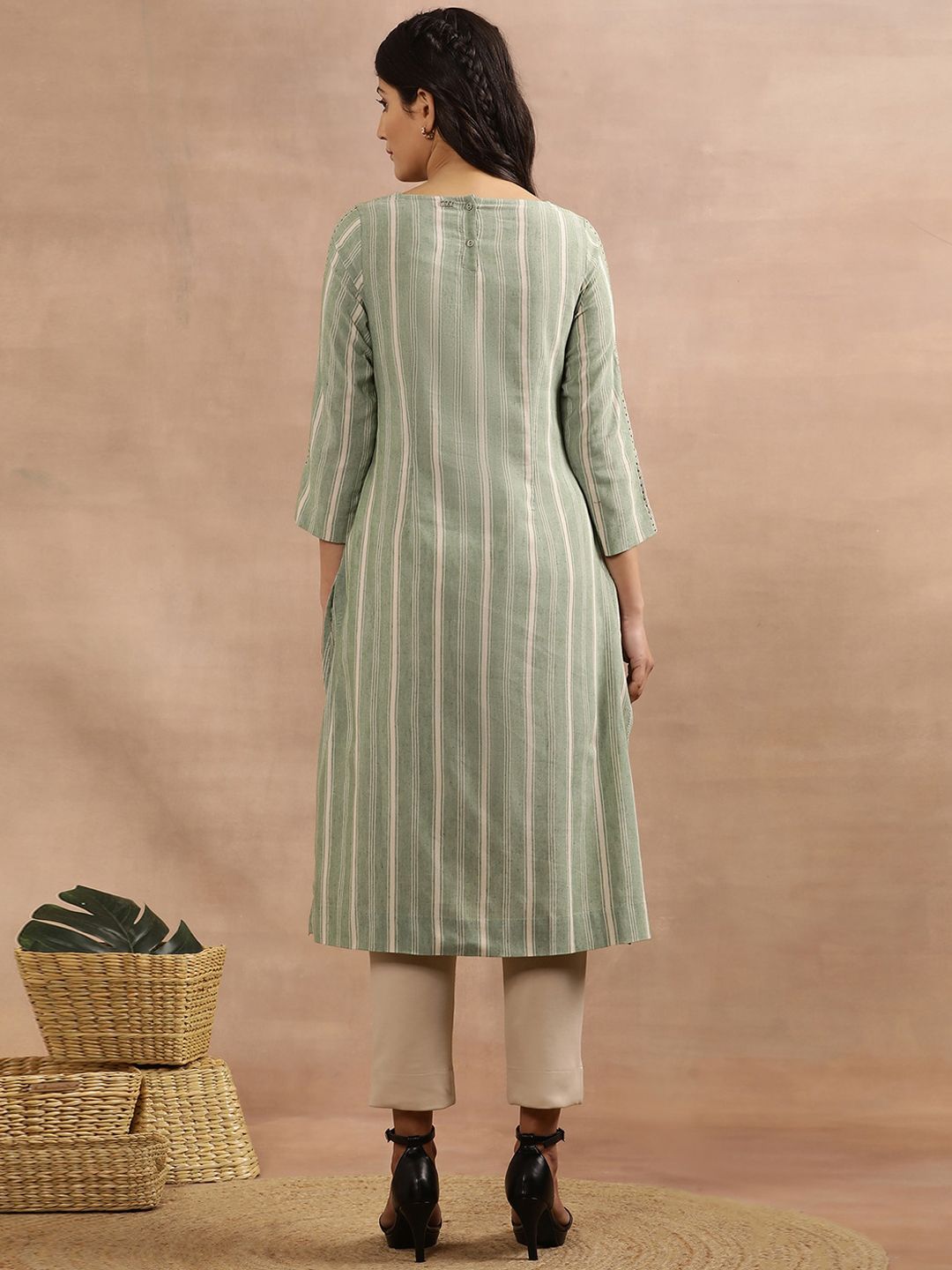 W Green Striped Round Neck Straight Kurta