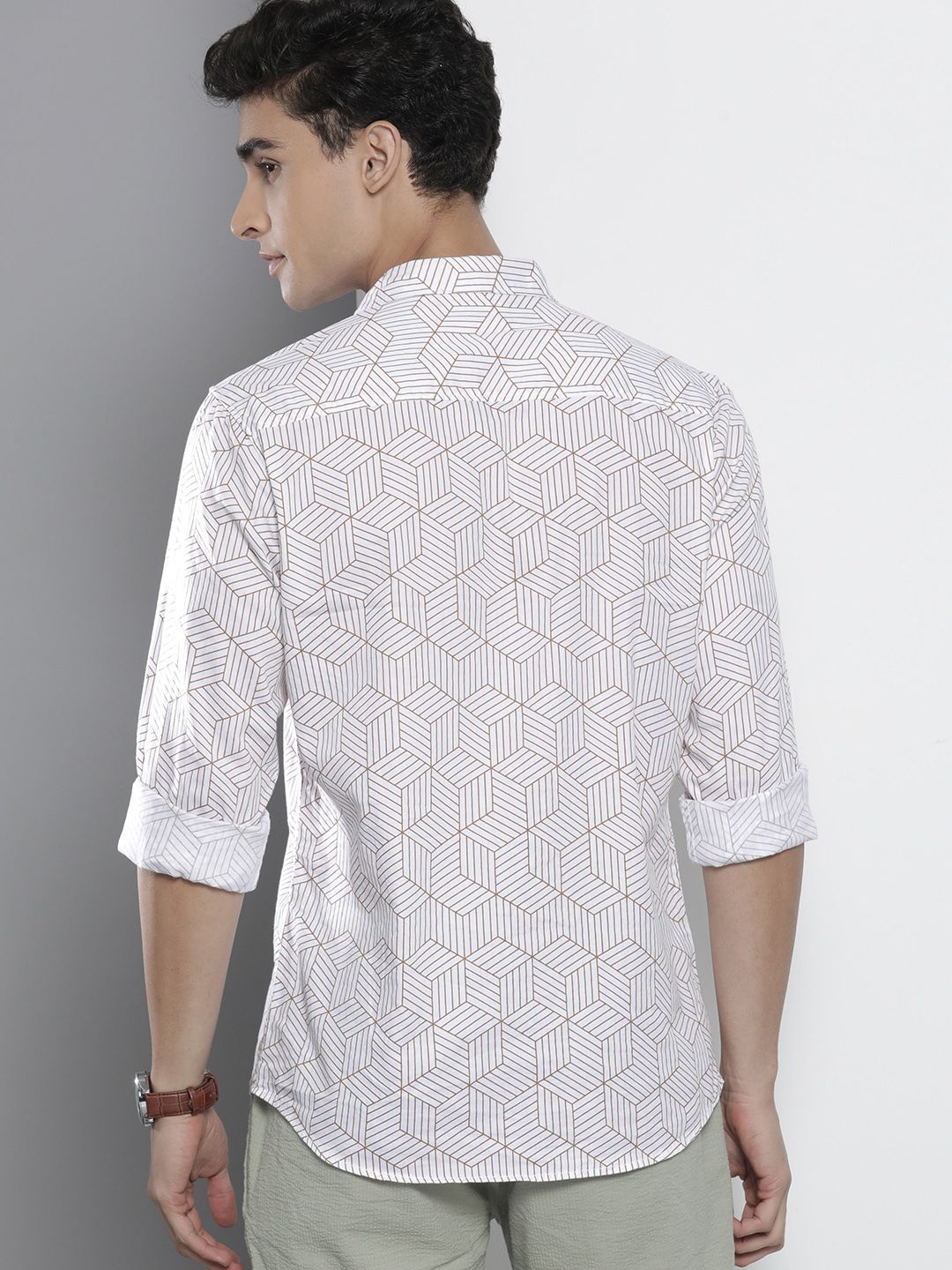 The Indian Garage Co Men White Printed Pure Cotton Casual Shirt