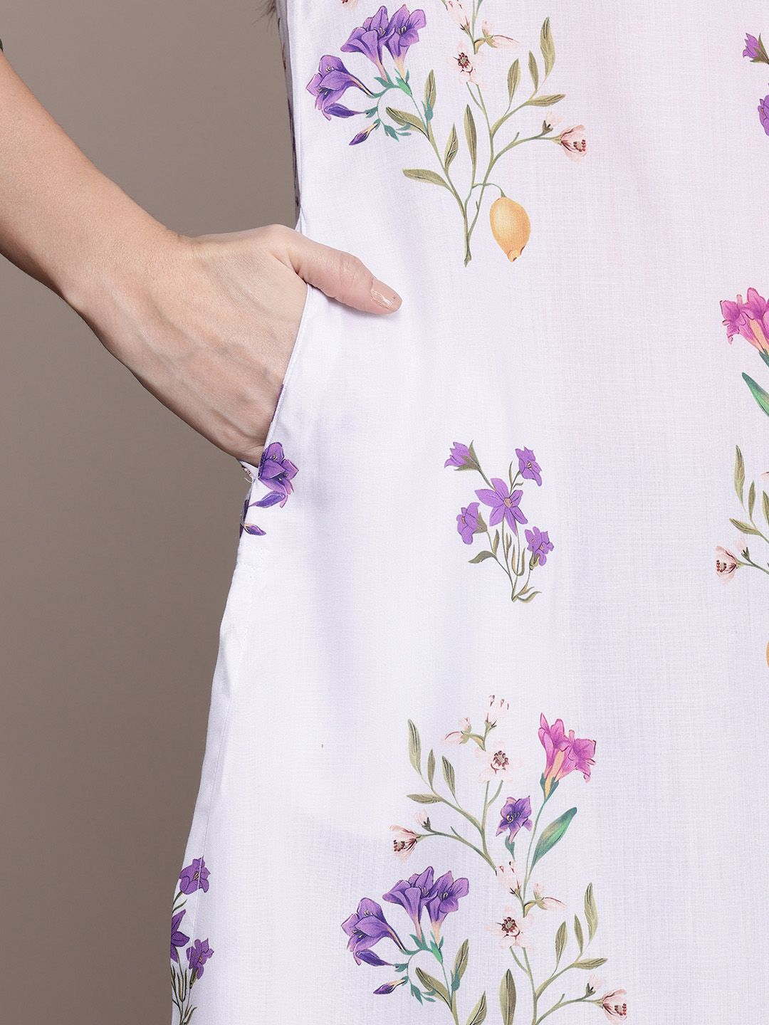 House of Pataudi Floral Printed Jashn Kurta