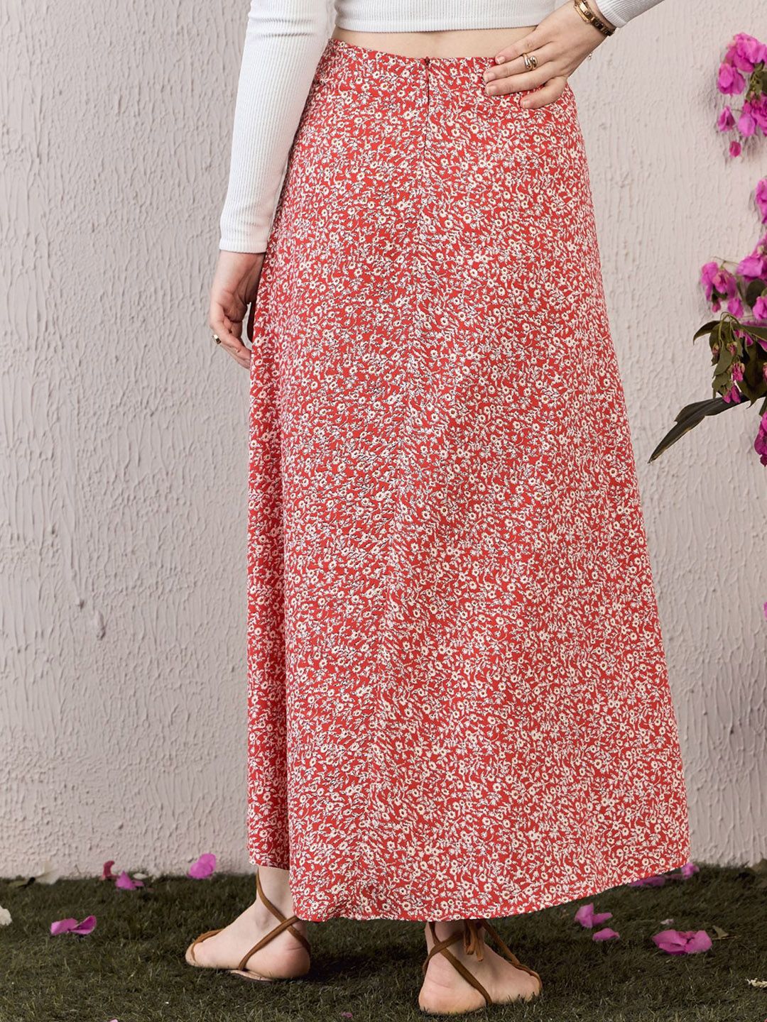 Berrylush Floral Printed High Rise A-Line Maxi Skirt