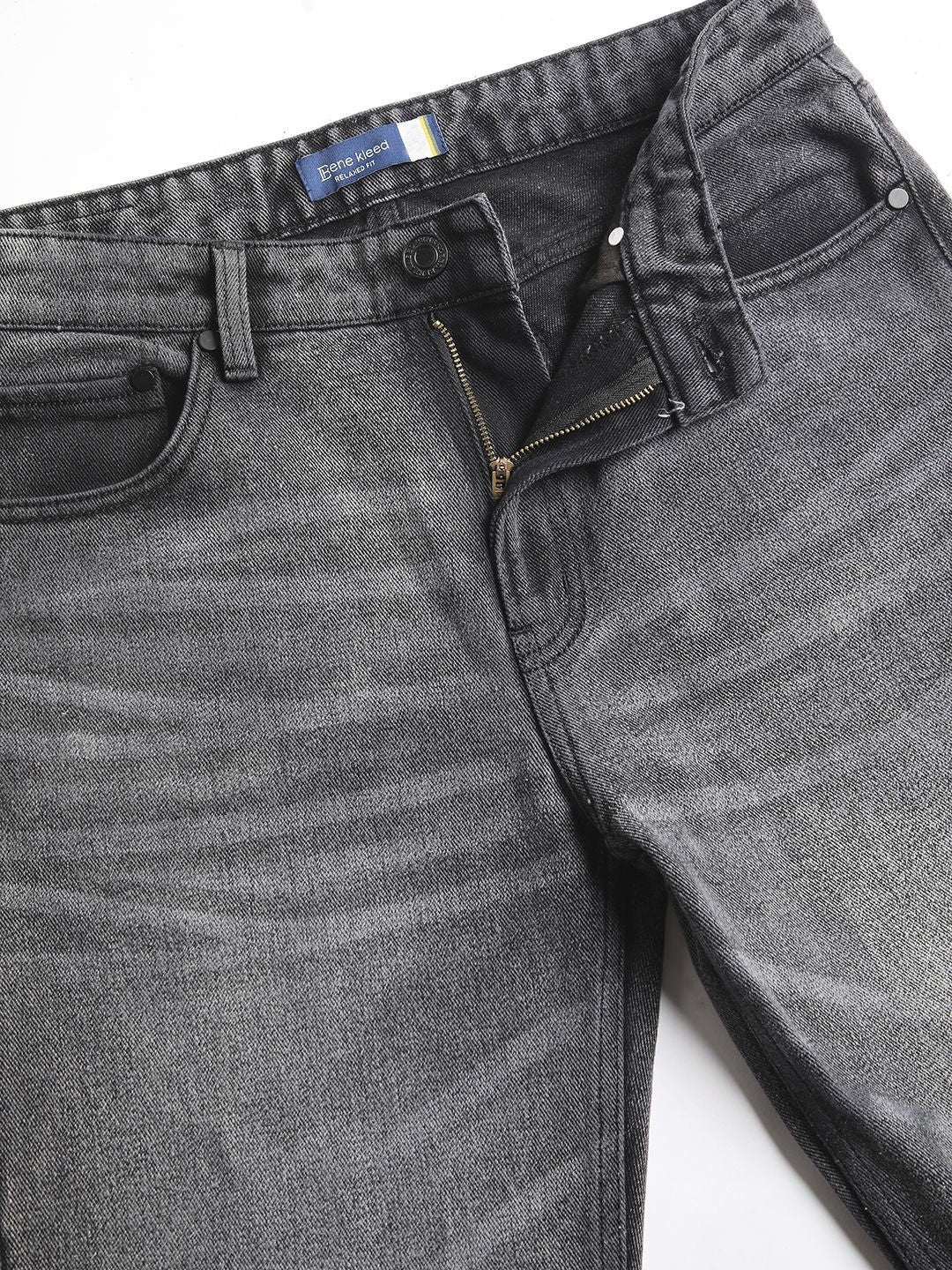 Bene Kleed Men Relaxed Fit High-Rise Heavy Fade Jeans