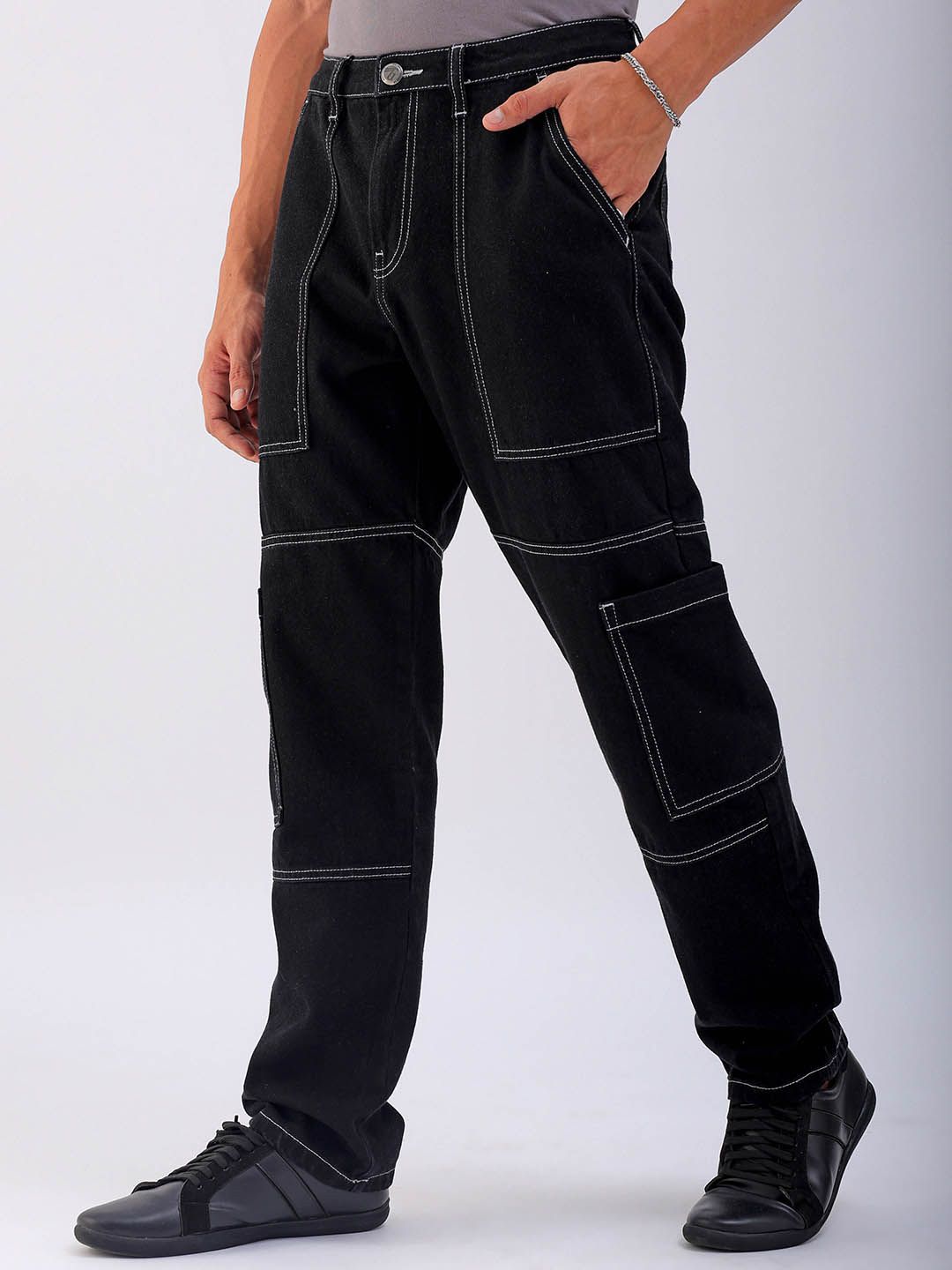 The Indian Garage Co Men Regular Fit Mid-Rise Cargo Jeans