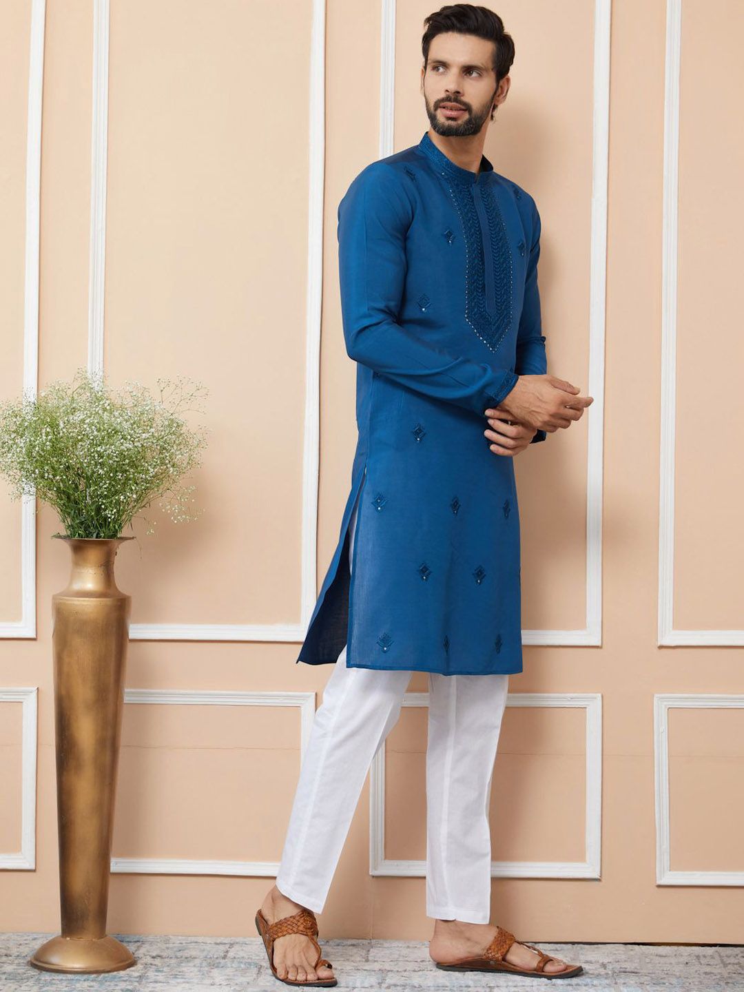 See Designs Men Floral Embroidered Regular Kurta with Pyjamas