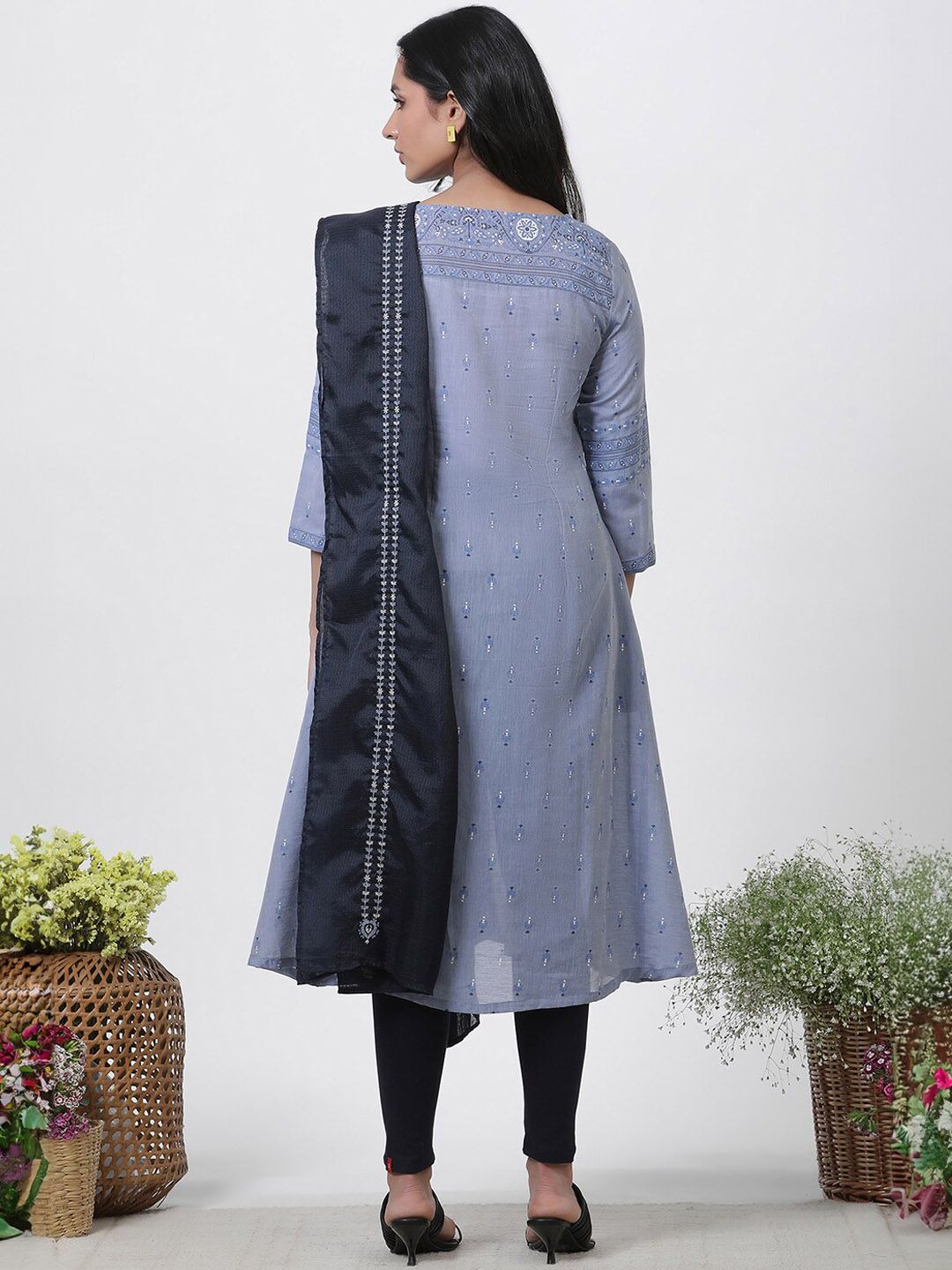 W Floral Embroidered Regular Thread Work Pure Cotton Kurta With Dupatta