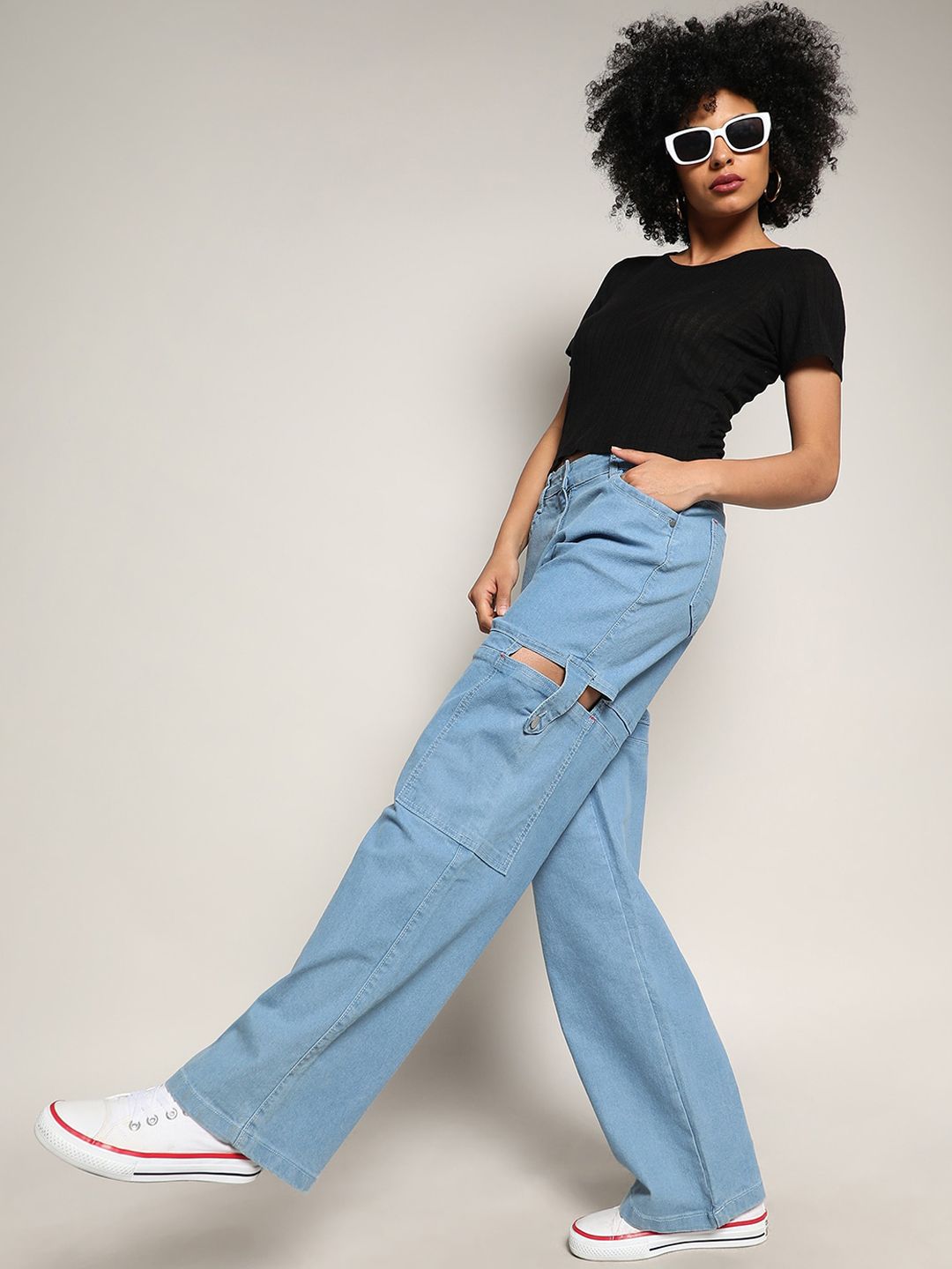 Campus Sutra Women Smart Mid-Rise Clean Look Light Fade Cotton Jeans