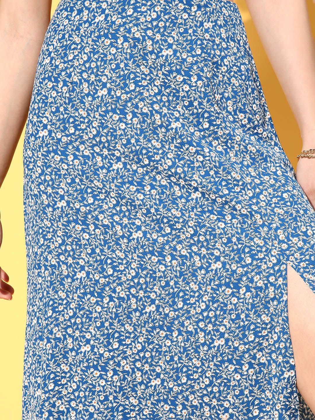 Berrylush Blue Ditsy Floral Print High-Rise A-Line Skirt