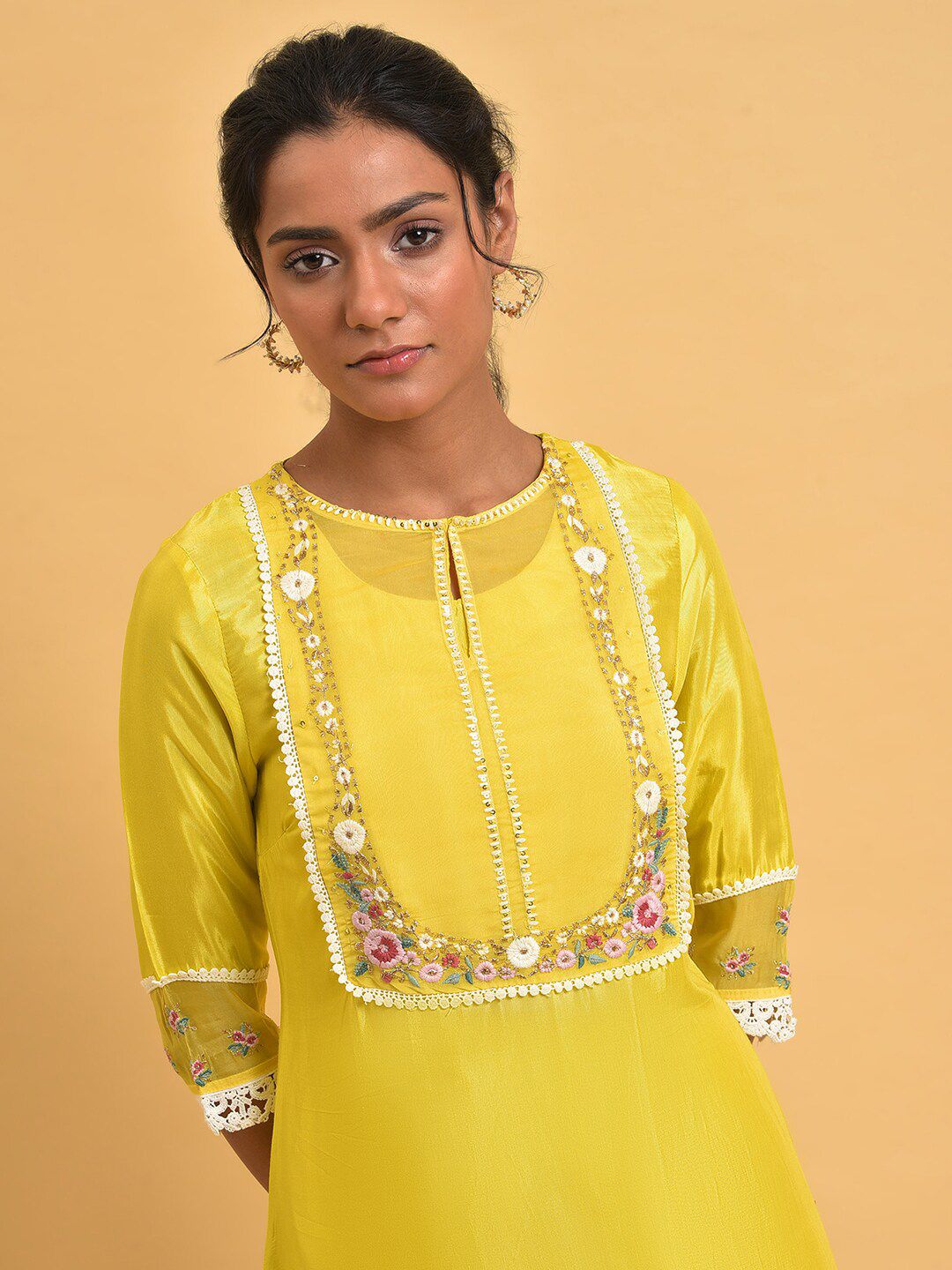 W Women Floral Embroidered Kurta