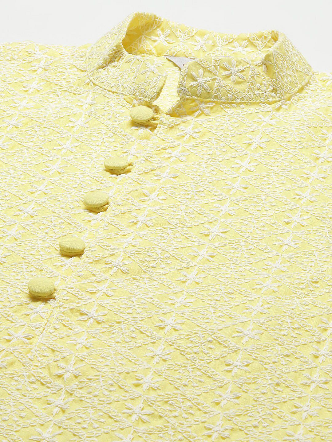 Jompers Men Yellow Thread Work Embroidered Chikankari Kurta