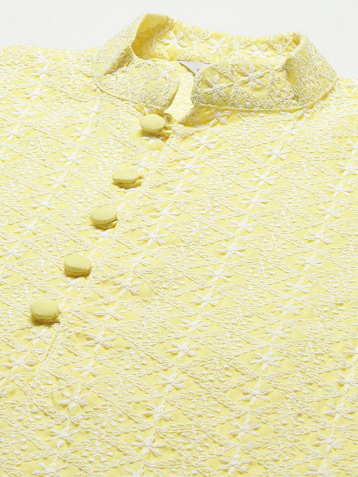 Jompers Men Yellow Thread Work Embroidered Chikankari Kurta