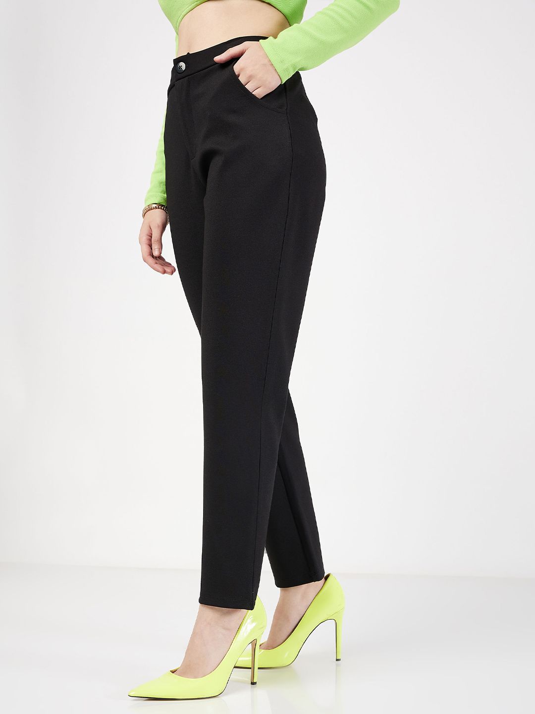 SASSAFRAS Women Black Mid-Rise Slim Fit Trousers