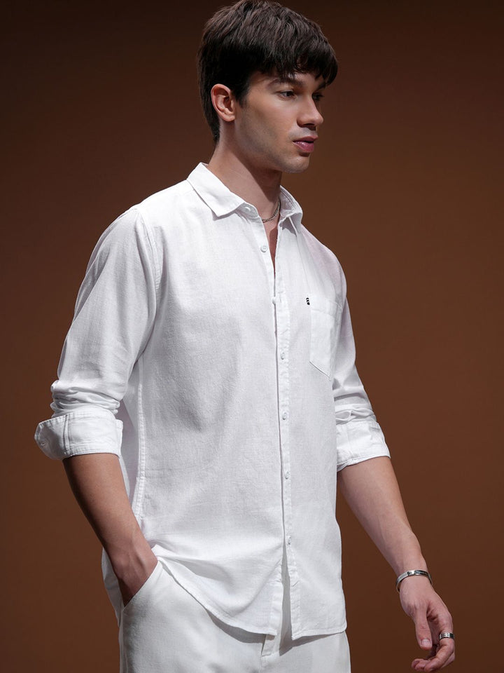 HIGHLANDER Men White Slim Fit Casual Shirt