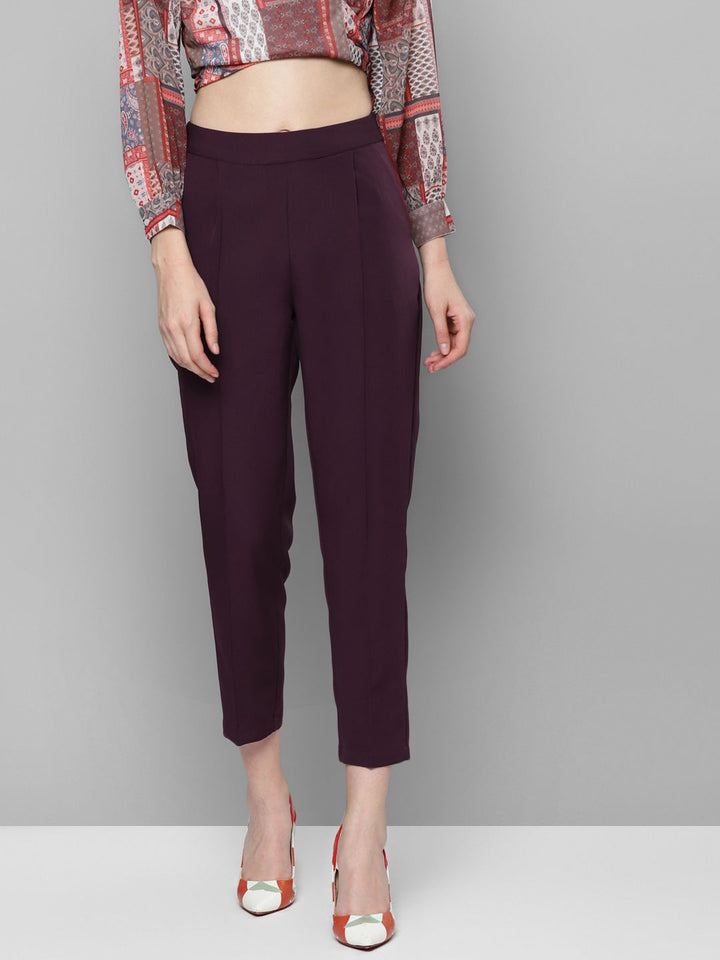 SASSAFRAS Women Burgundy Tailored Cropped Peg Trousers