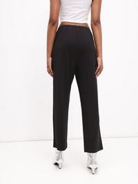 DressBerry Women Everyday Essential Textured Trousers