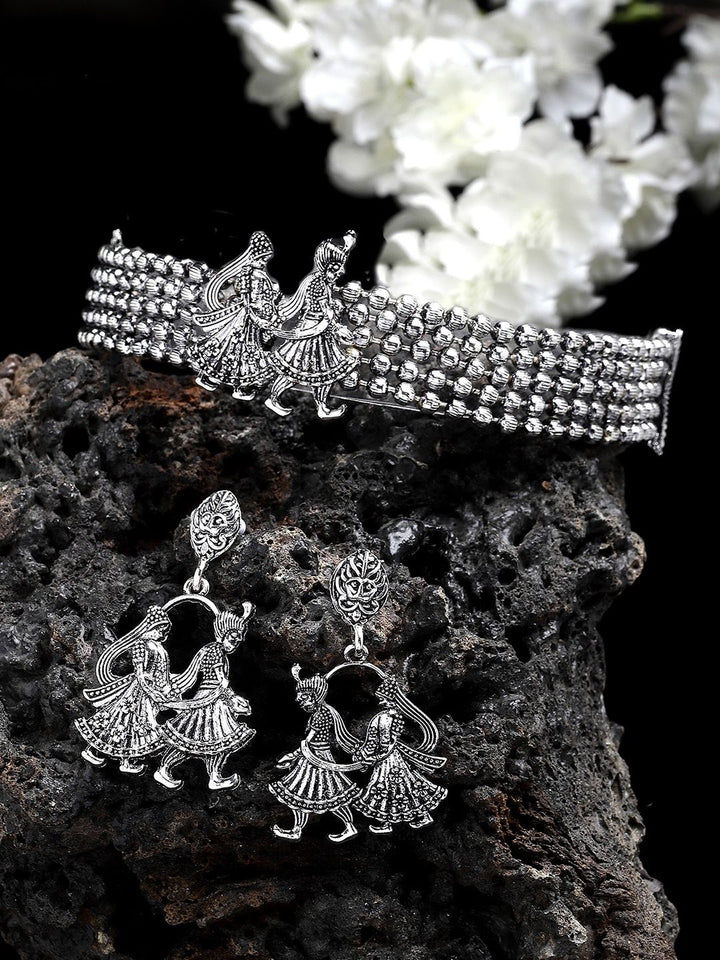 KARATCART Oxidised Silver-Plated Dulha-Dulhan Design Jewellery Set
