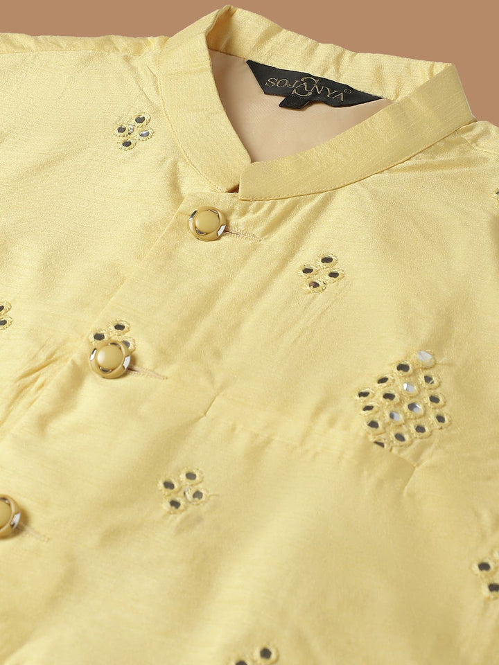SOJANYA Embroidered Pure Cotton Kurta with Pyjamas