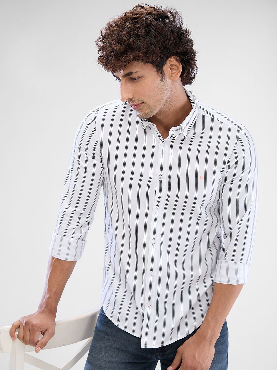 SPYKAR Men Slim Fit Striped Casual Shirt