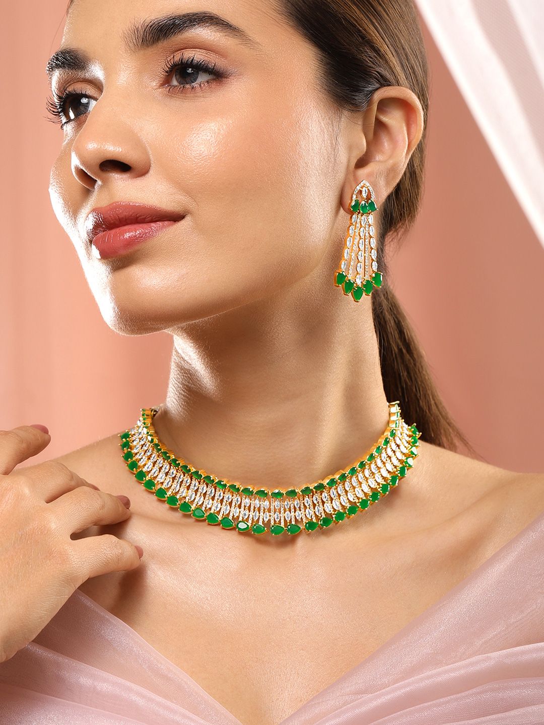 Rubans 22k Crystal Emerald & White Cubicziicronia Set Juelan Choker Studded