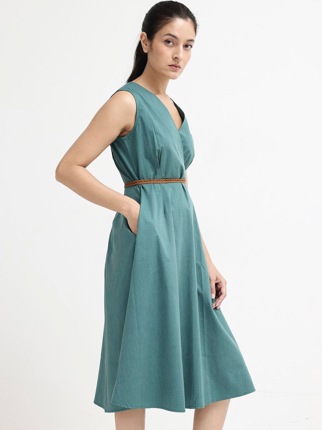 Rareism v-neck Cotton A-line midi Dress