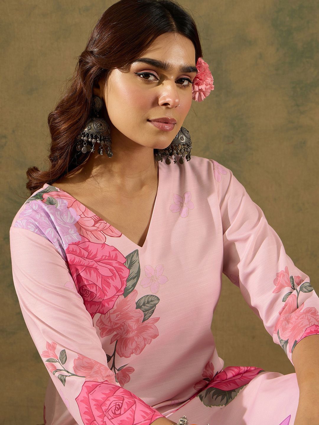 Indo Era Floral Printed V-Neck Straight Kurta with Trousers