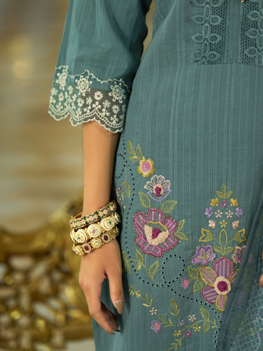 Varanga Floral Embroidered V-Neck Thread Work Pure Cotton Kurta With Trousers And Dupatta