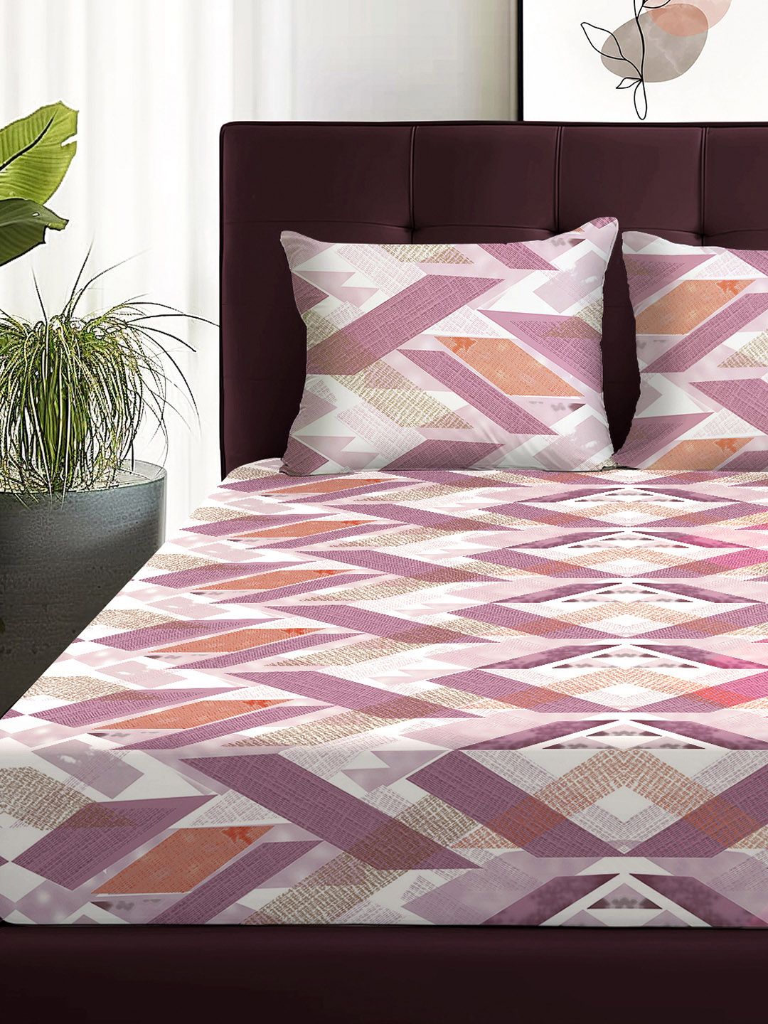 Story@home Arena Pink & White Geometric Printed 180 TC Queen Bedsheet & 2 Pillow Covers
