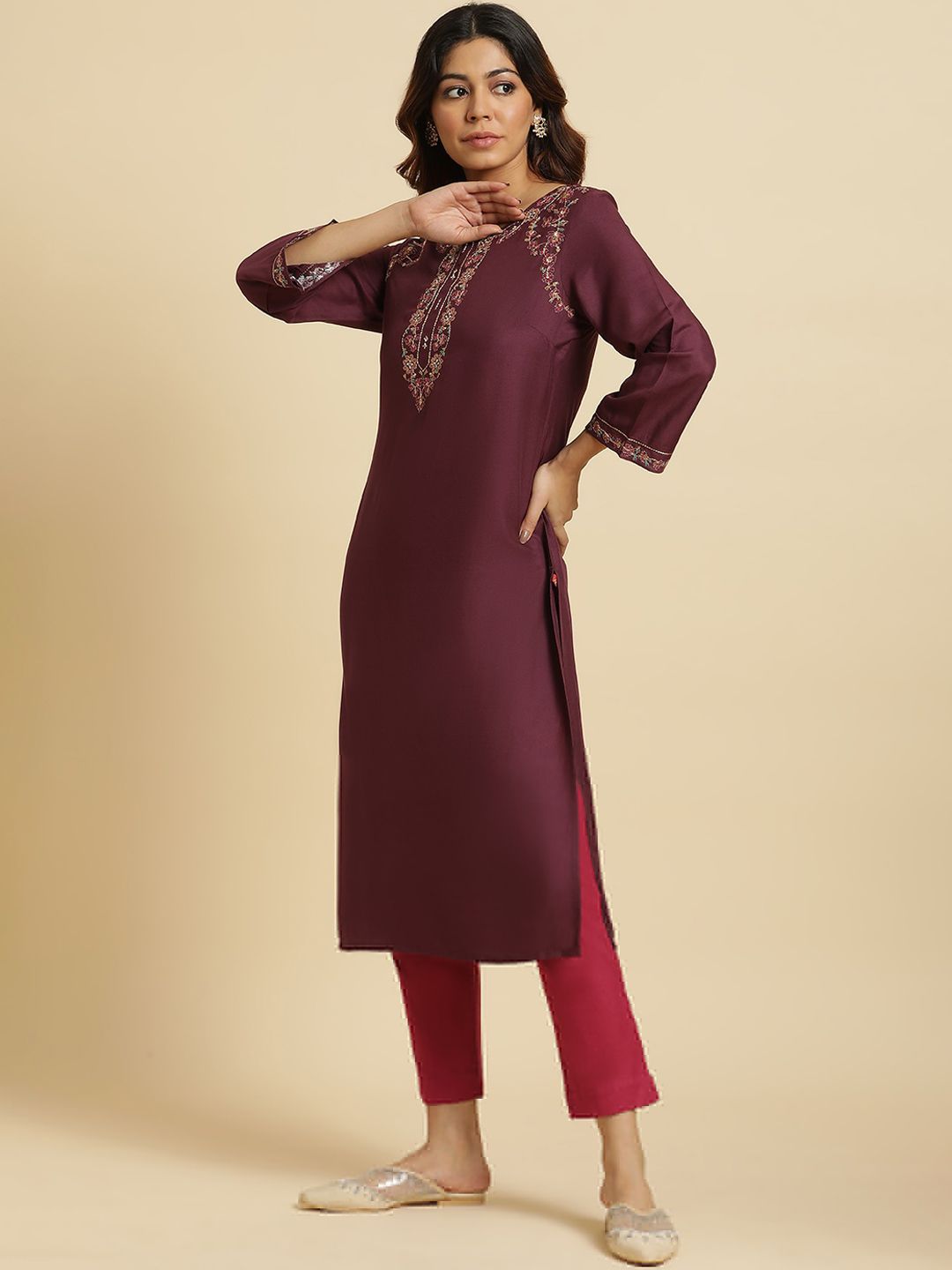 W Women Floral Yoke Design Thread Work Straight Kurta