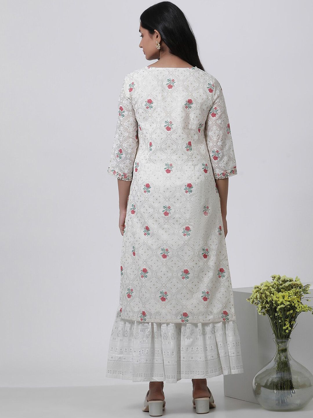 W Floral Printed Round Neck Kurta