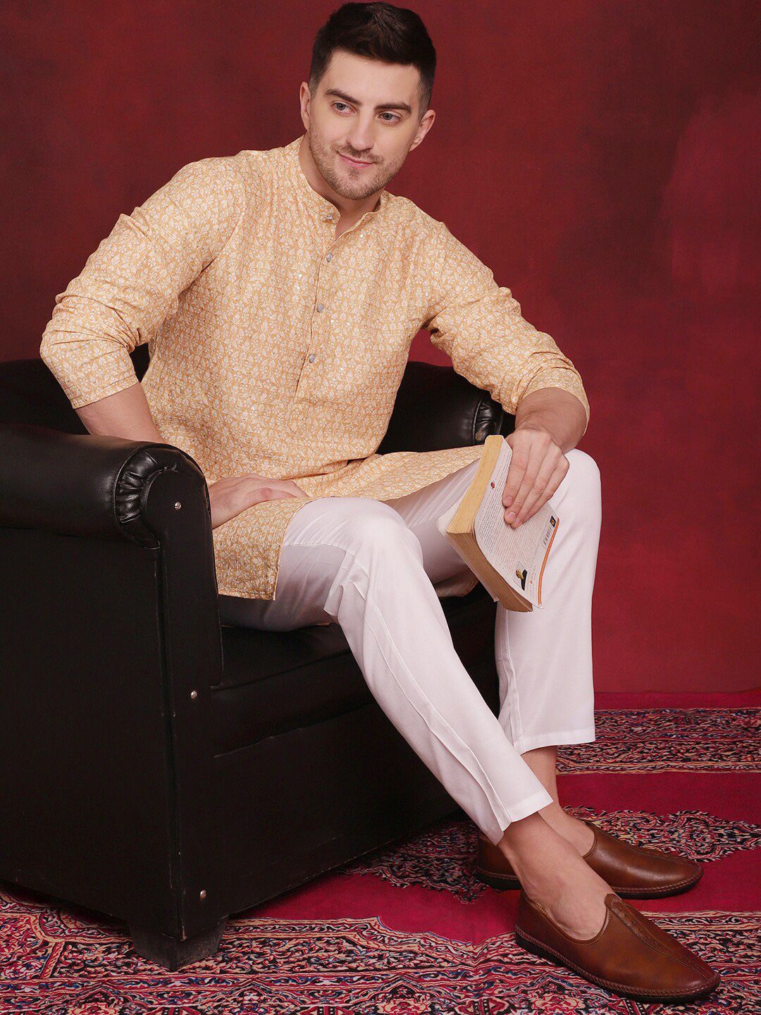 Anouk Floral Printed Regular Straight Kurta with Pyjamas