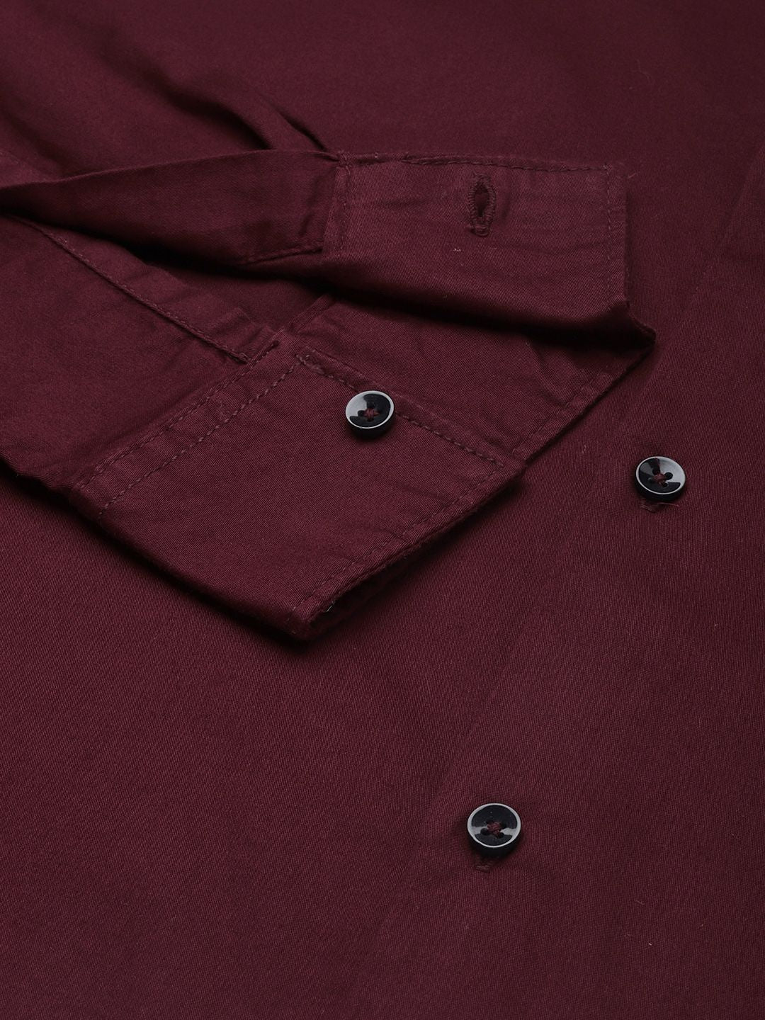 The Indian Garage Co Men Burgundy Solid Comfort Casual Shirt