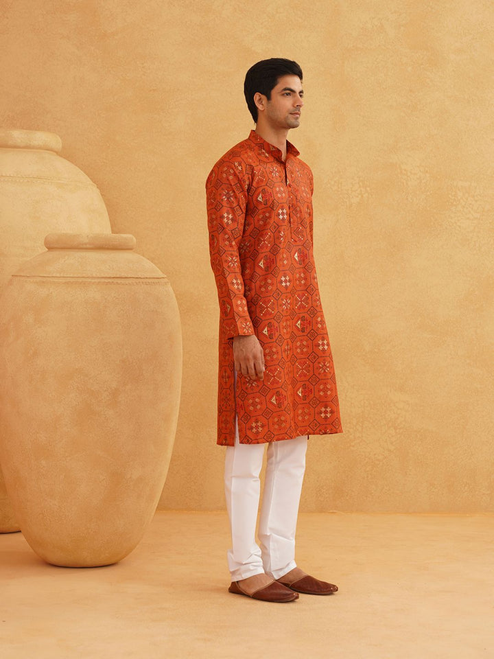 SOJANYA Men Orange Printed Cotton Linen Kurta with Churidar