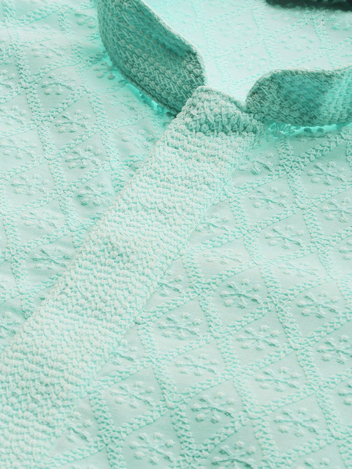House of Pataudi Men Turquoise Blue Chikankari Embroidered Straight Kurta