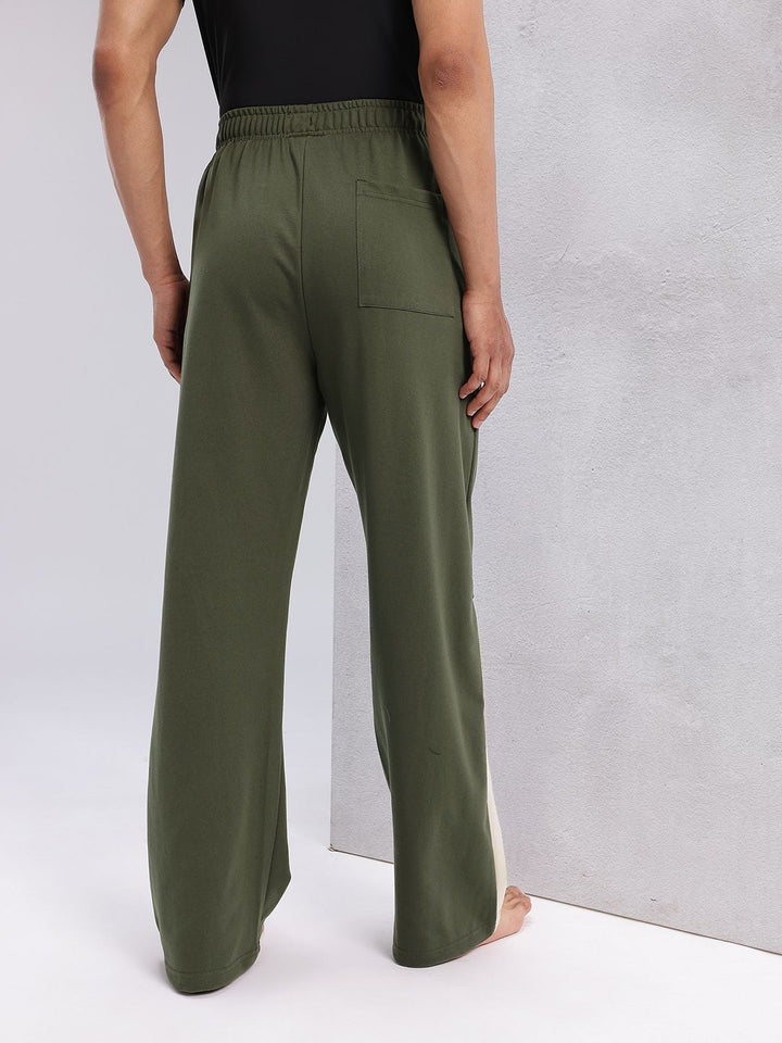 HRX by Hrithik Roshan Men Side Contrast Detail Yoga Track Pants