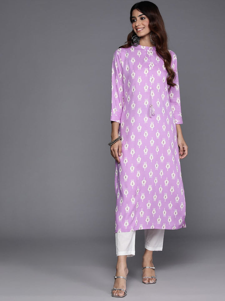 Indo Era Women Printed Pastels Kurta