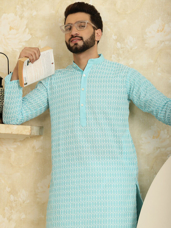 SOJANYA Floral Embroidery Mandarin Collar Straight Kurta